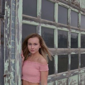 Meet your Posher, Erynn